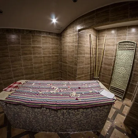 Premier Cuisine - Full Board Курортный комплекс 4*