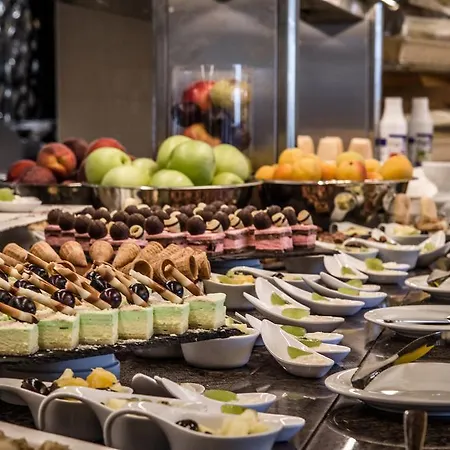 Üdülőközpont Premier Cuisine - Full Board 4*