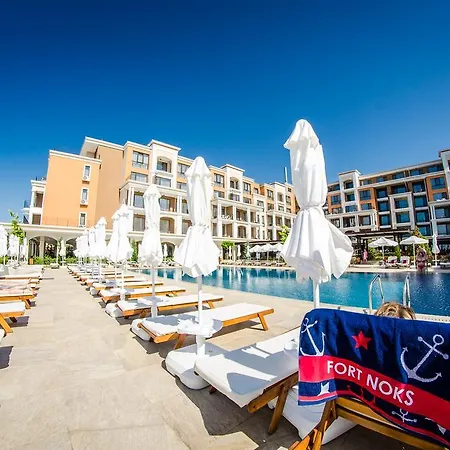 Premier Cuisine - Full Board サニービーチ