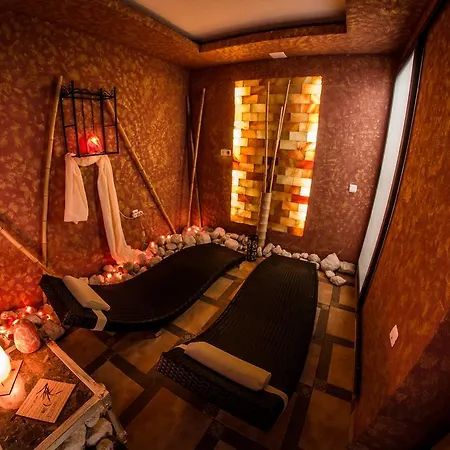 Premier Cuisine - Full Board 4*