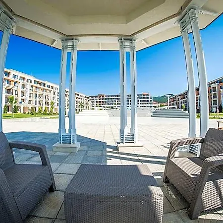 بريميير فورت كويزين - مع 3 وجبات منتجع 4*