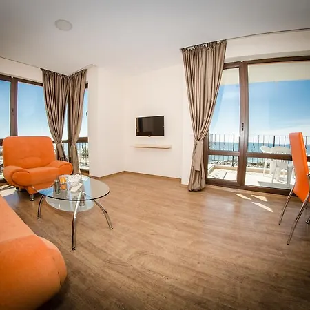 Üdülőközpont Premier Cuisine - Full Board Napospart