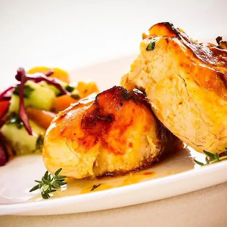 Premier Cuisine - Full Board Napospart