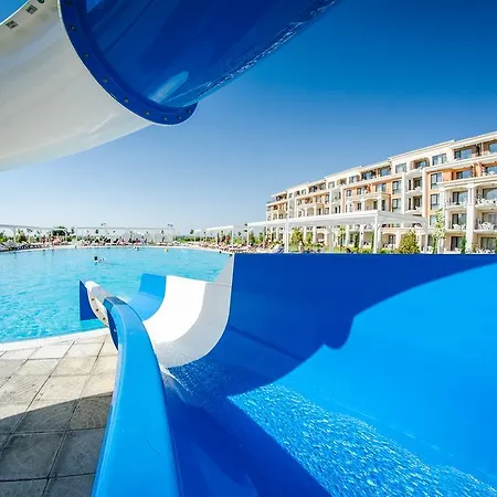 Üdülőközpont Premier Cuisine - Full Board Napospart