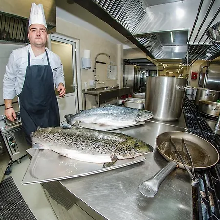 Üdülőközpont Premier Cuisine - Full Board