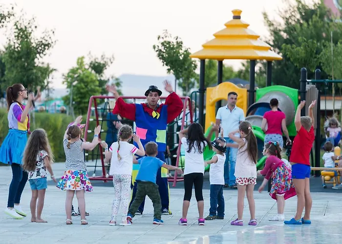 普瑞米尔堡美食全膳食度假村