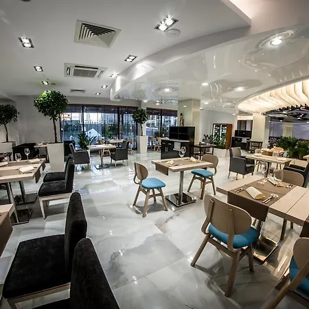 Semesteranläggning (resort) Premier Cuisine - Full Board 4*