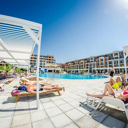 Semesteranläggning (resort) Premier Cuisine - Full Board Slăntjev Brjag