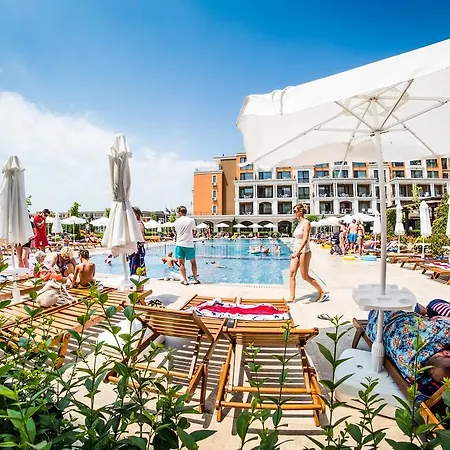 Premier Cuisine - Full Board Semesteranläggning (resort) Slăntjev Brjag